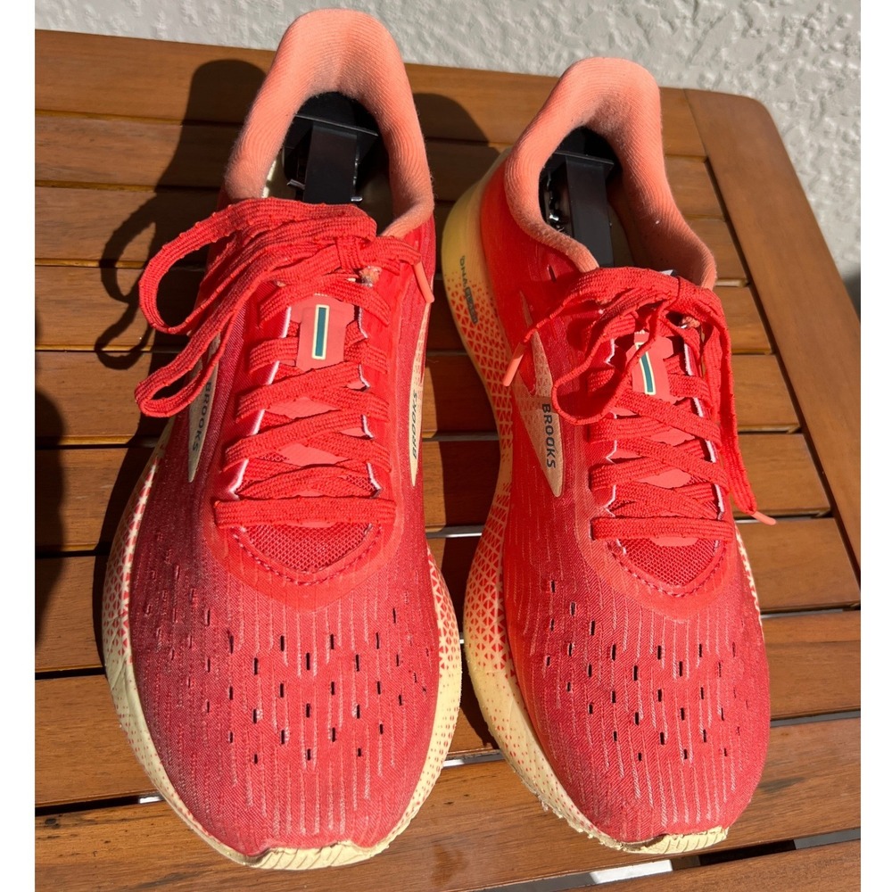 Brooks Hyperion Tempo Womens Running Shoes Size 8 B Hot Coral Flan 1203281B876